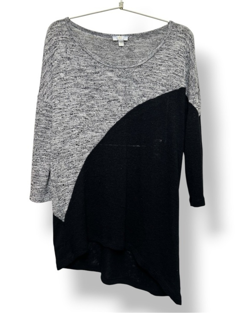Y2K Charming Charlie gray and black color-blocked asymmetrical sweater Size S